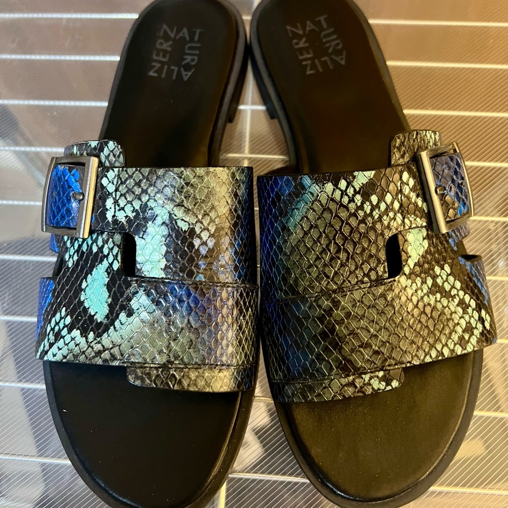 Naturalizer Faryn Snake Print Leather Sandals Sz 8